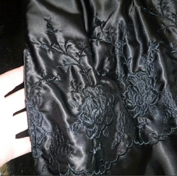 Mink coat with leather belt and high collar - Picture 3 of 3